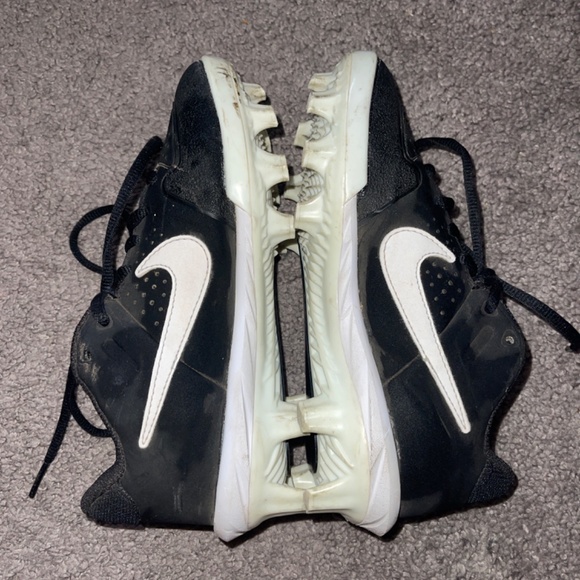 Nike youth cleats - Picture 8 of 9